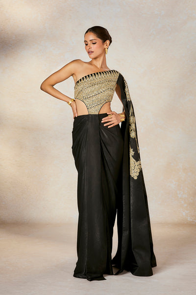 The Kala-Khatta Saree Gown