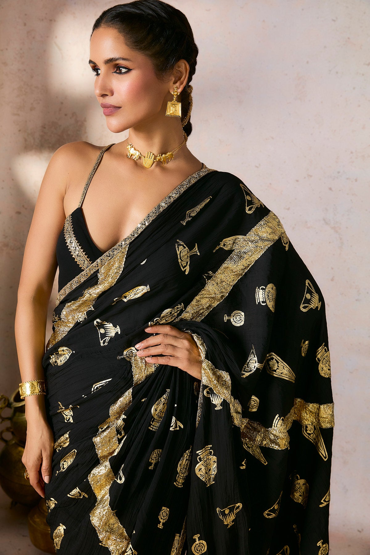 Black Potters Touch Gota Saree