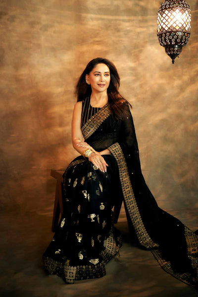 Black Potters Touch Crushed Saree